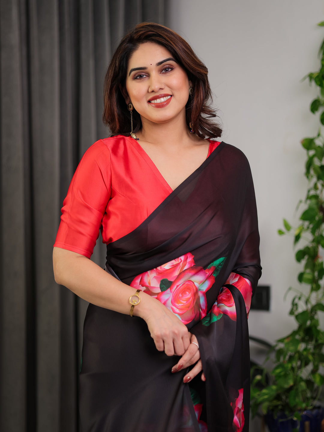 Black Satin Georgette Rose Printed Saree with Attached Blouse – Elegant Partywear Designer Saree with Red Floral Artwork