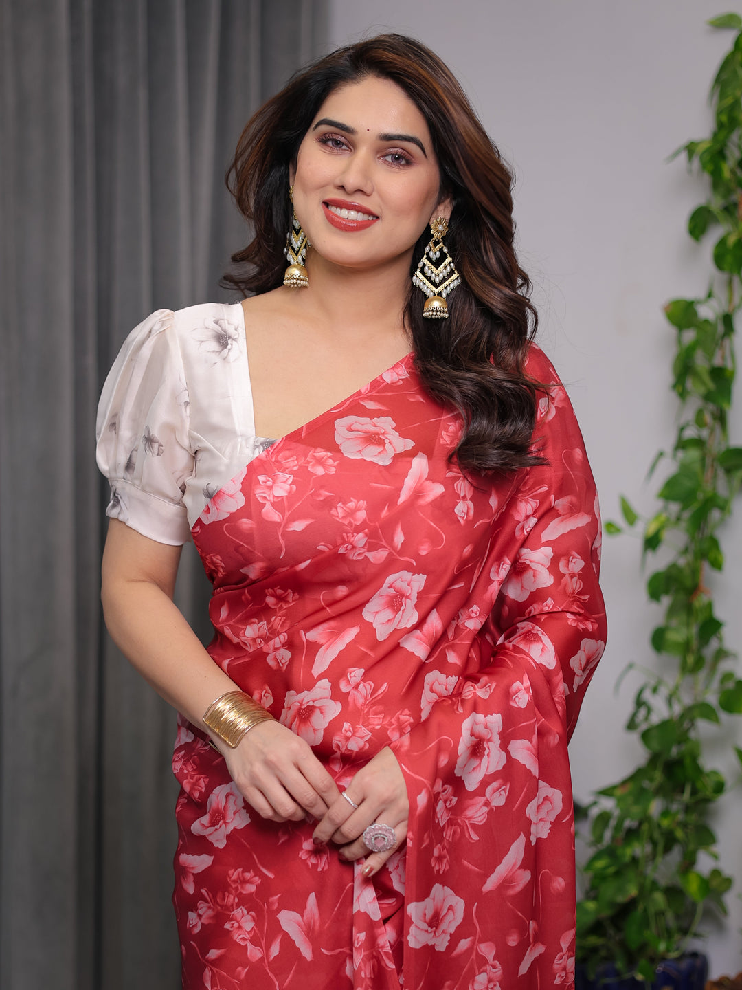 Red Satin Georgette Floral Printed Saree with Attached Blouse – Elegant Soft-Flow Designer Saree for Parties & Festive Wear