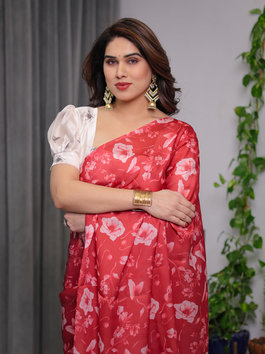 Red Satin Georgette Floral Printed Saree with Attached Blouse – Elegant Soft-Flow Designer Saree for Parties & Festive Wear