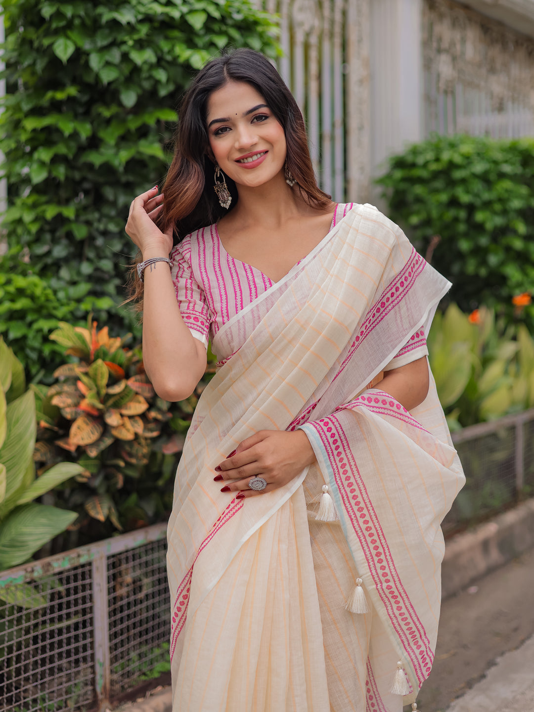Ivory Mul Cotton Striped Saree for Women with Pink Printed Border & Tassels | Soft Breathable Office & Daily Wear Saree