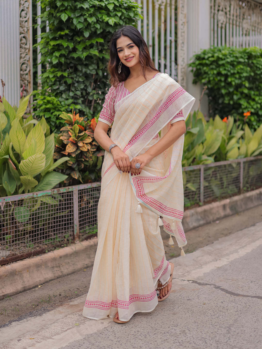 Ivory Mul Cotton Striped Saree for Women with Pink Printed Border & Tassels | Soft Breathable Office & Daily Wear Saree