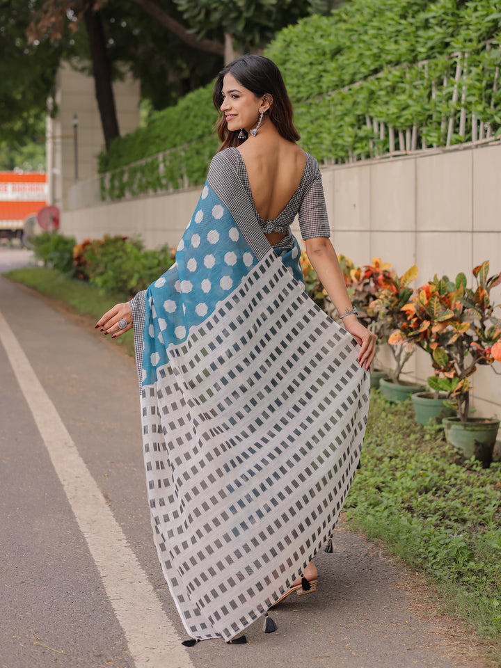 Teal Blue Mul Cotton Polka Print Saree for Women with Checkered Pallu & Tassels | Soft Breathable Daily & Office Wear