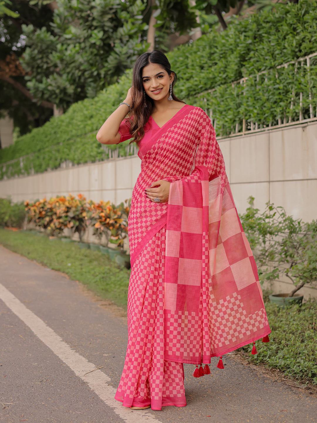 Rani Pink Mul Cotton Checkered Saree for Women with Statement Pallu & Tassels | Soft Breathable Office & Daily Wear