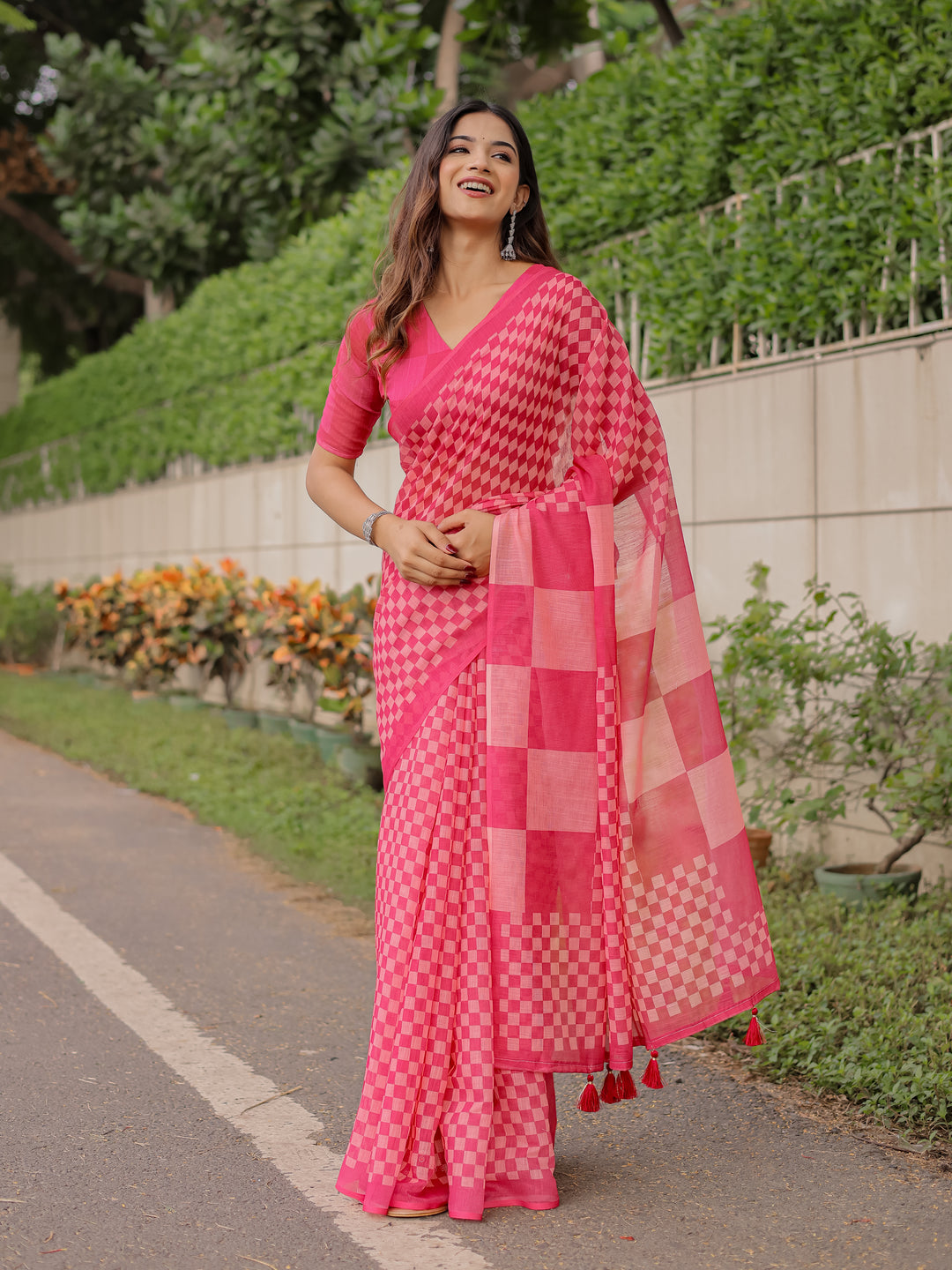 Rani Pink Mul Cotton Checkered Saree for Women with Statement Pallu & Tassels | Soft Breathable Office & Daily Wear