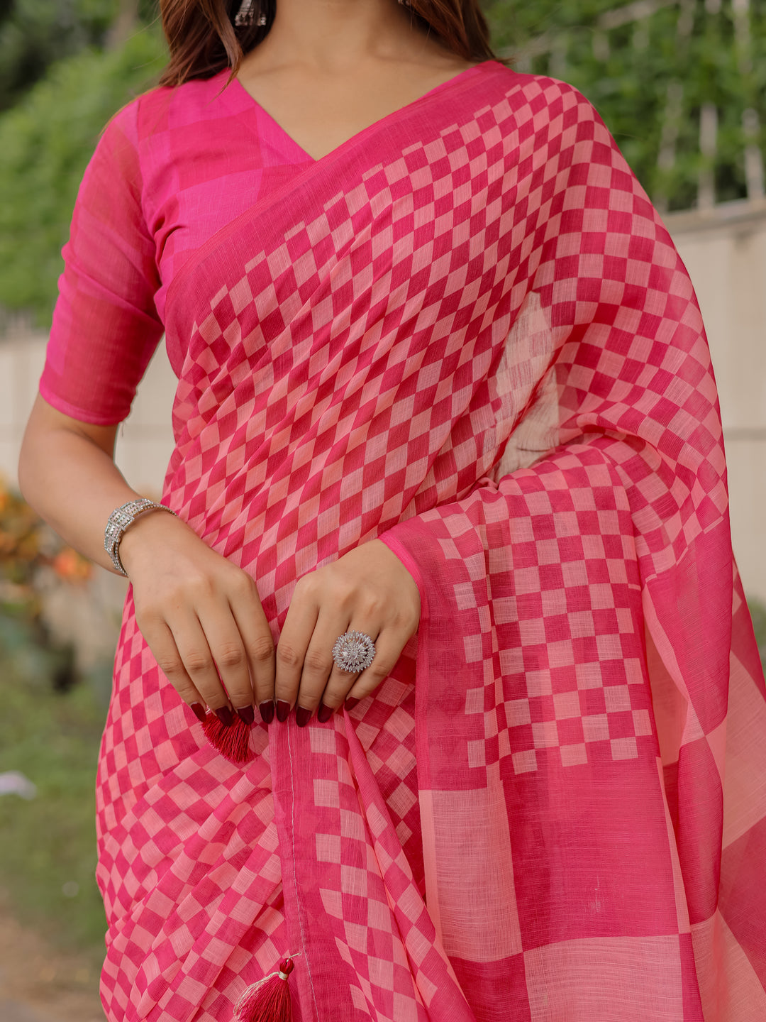 Rani Pink Mul Cotton Checkered Saree for Women with Statement Pallu & Tassels | Soft Breathable Office & Daily Wear