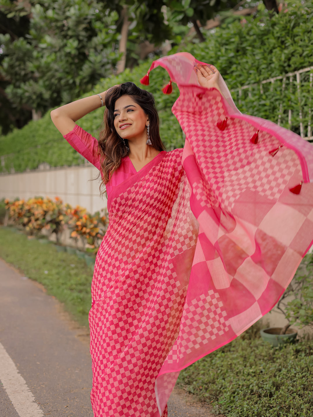 Rani Pink Mul Cotton Checkered Saree for Women with Statement Pallu & Tassels | Soft Breathable Office & Daily Wear