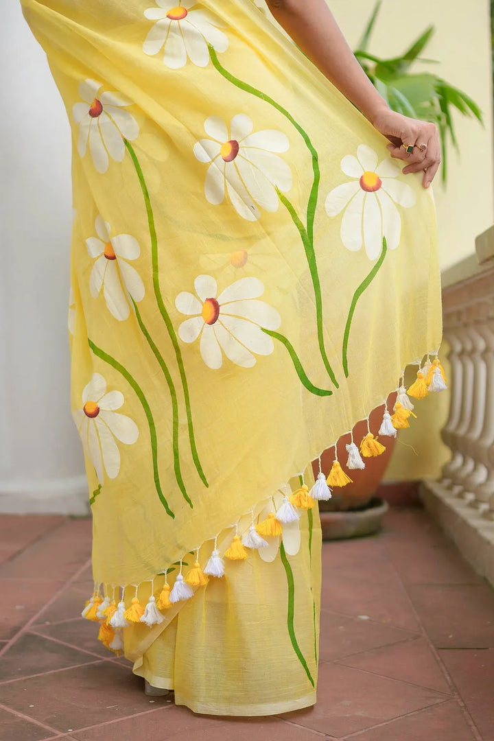 Sunshine Yellow Mul Cotton Saree with Daisy Floral Design & Tasselled Pallu